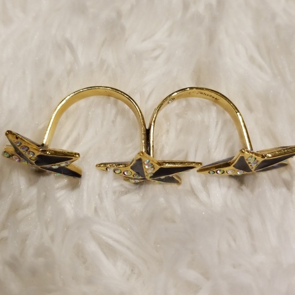 Ring - Picture 2 of 2